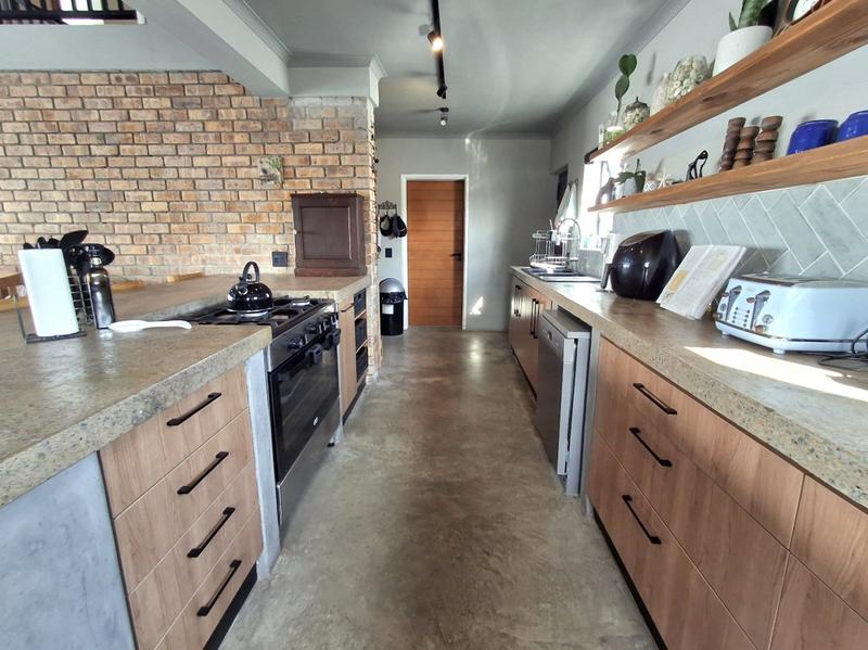 4 Bedroom Property for Sale in Shelley Point Western Cape